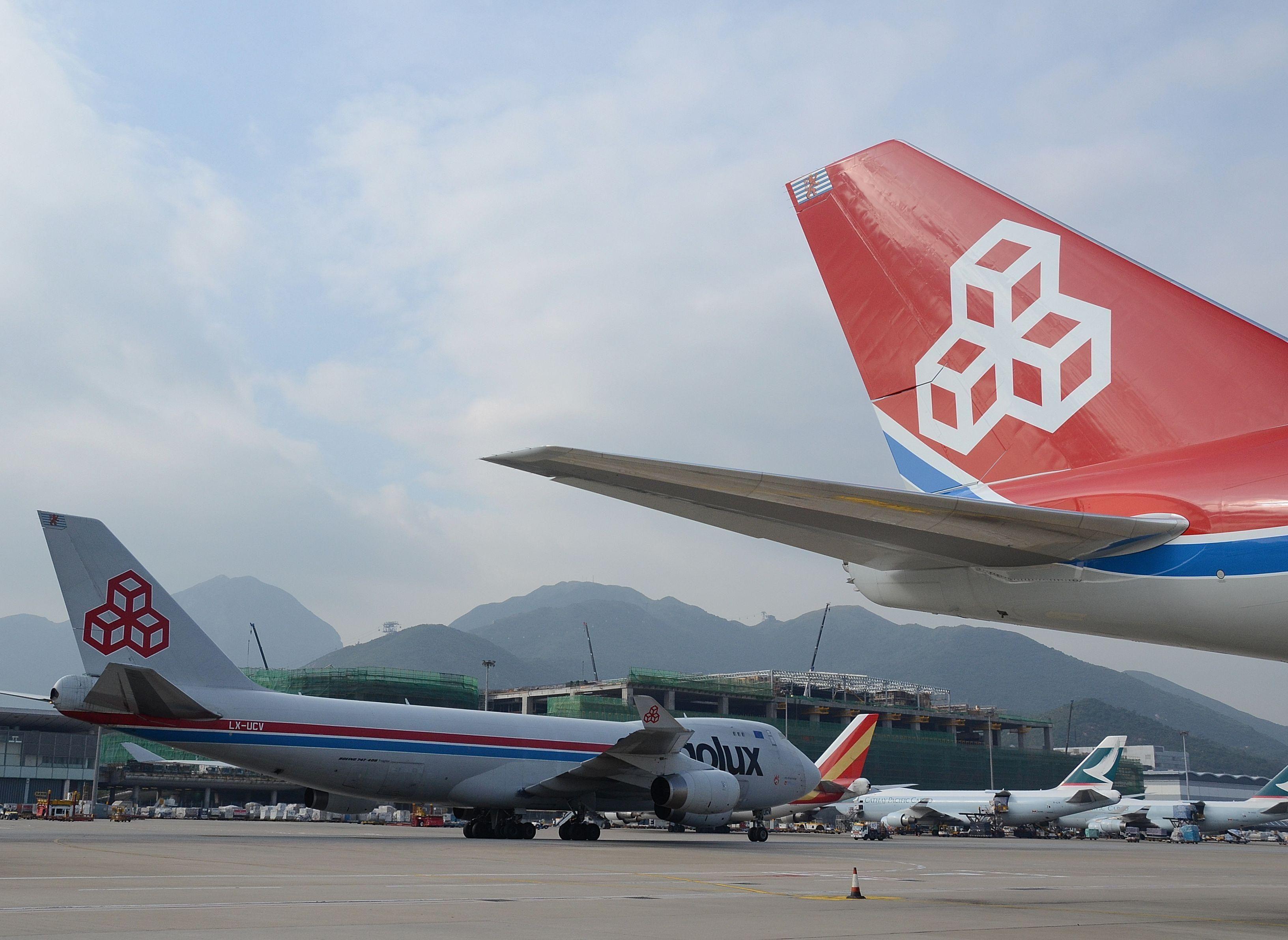 747 400 LX UCV LX VCB