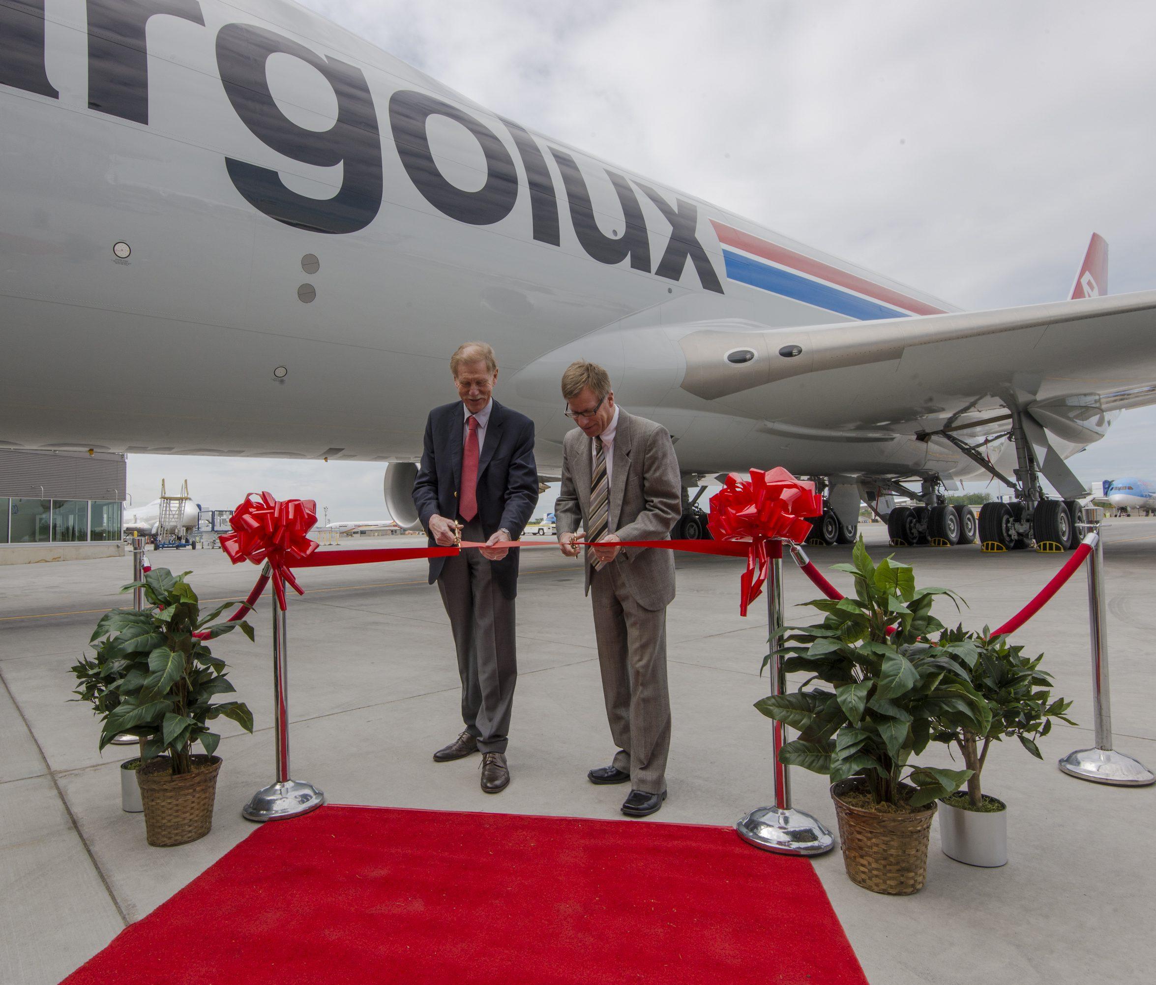 747-8F LX-VCB Delivery