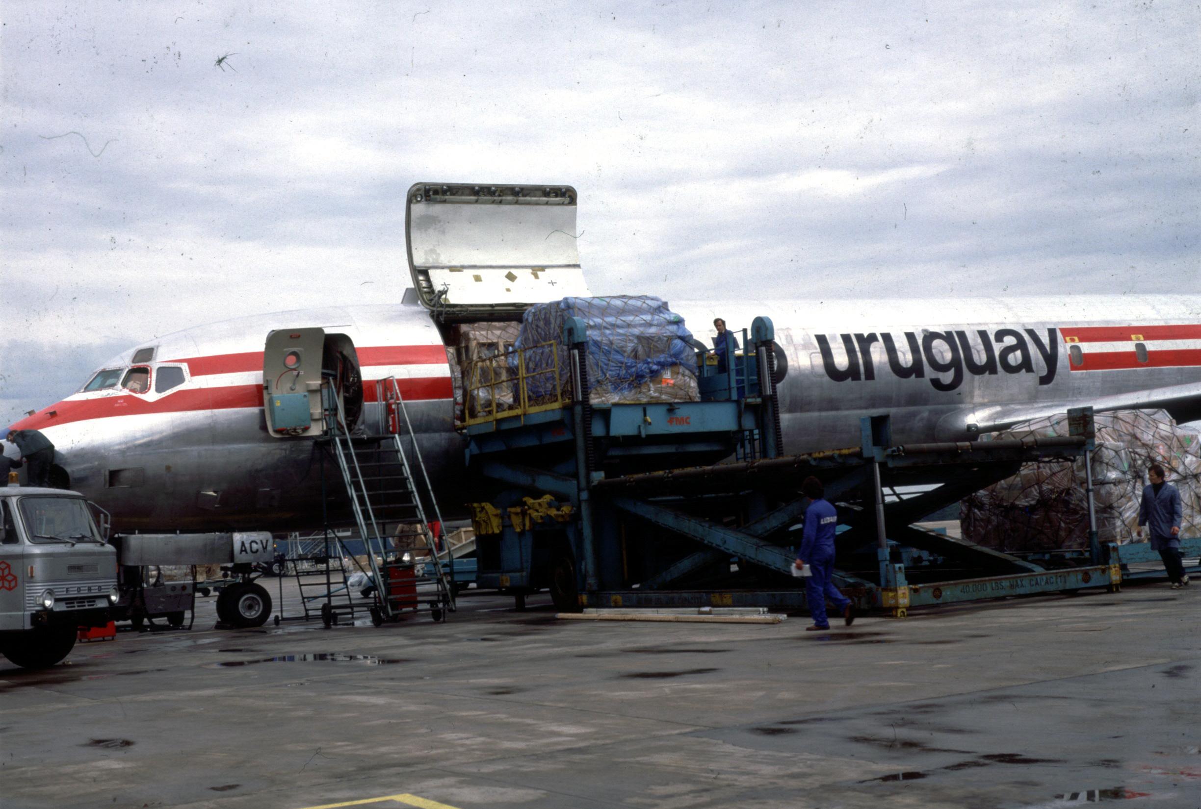 Aero Uruguay load