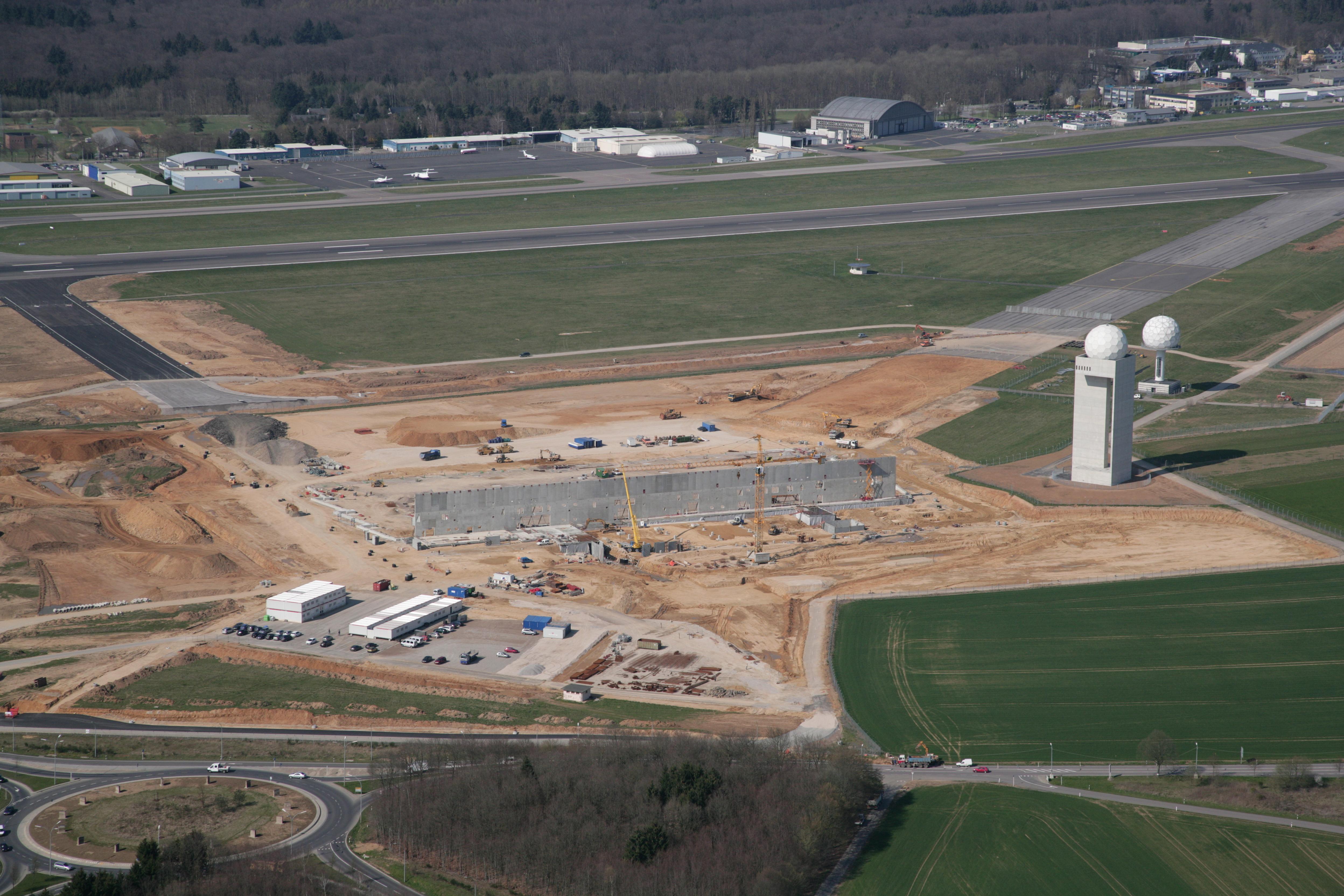 Hangar Construction 2007